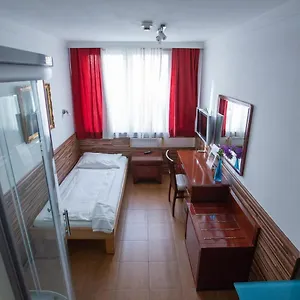 Hotel Attaché, Viena