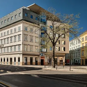 Hotel Radisson Blu Triest Hotel,, Viena